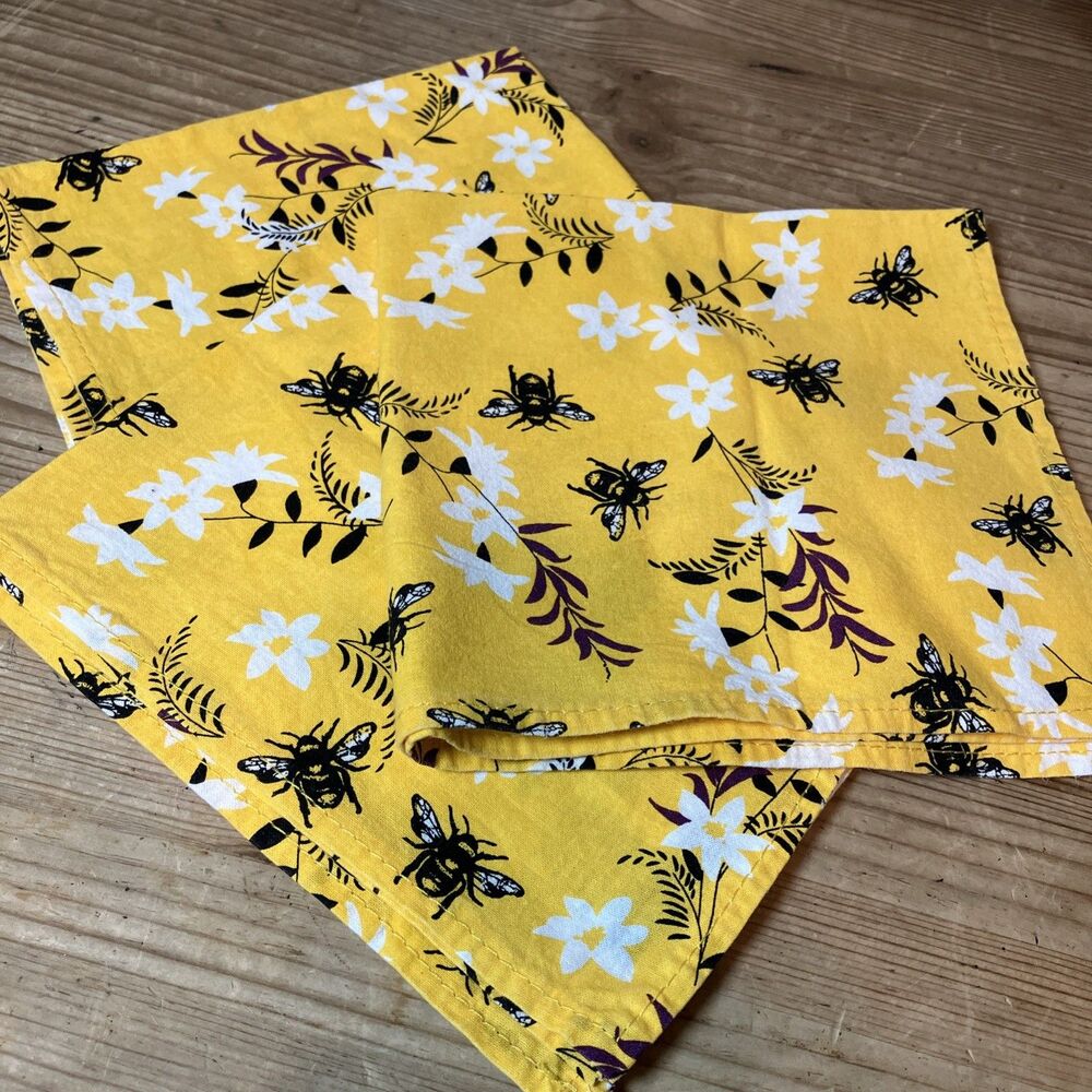 Lilac & Vine Regal Art & Gifts Cotton Table Napkins Yellow Bumble Bees set of 3